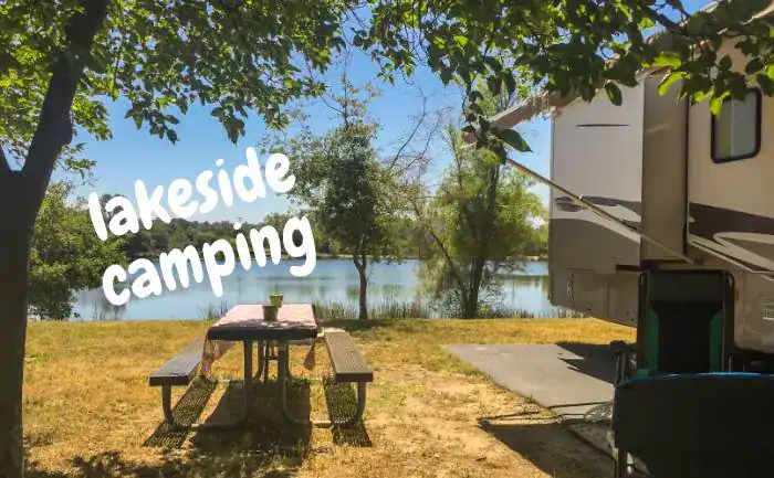 A RV Lakeside camping with a picnic area in Grand Lake Oklahoma